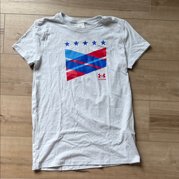 Under Armour grey Tee with Red and Blue Stars - Picture 1 of 4